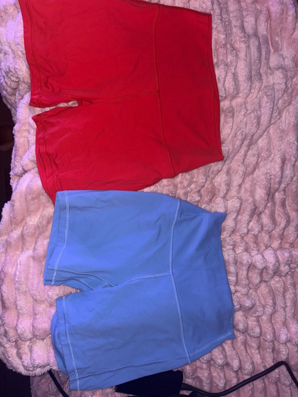 Lululemon - Picture 2 of 2